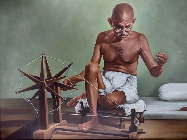 You are currently viewing How difficult would have been the achievement of Indian independence without Mahatma Gandhi? Discuss. (2015, 12.5M)